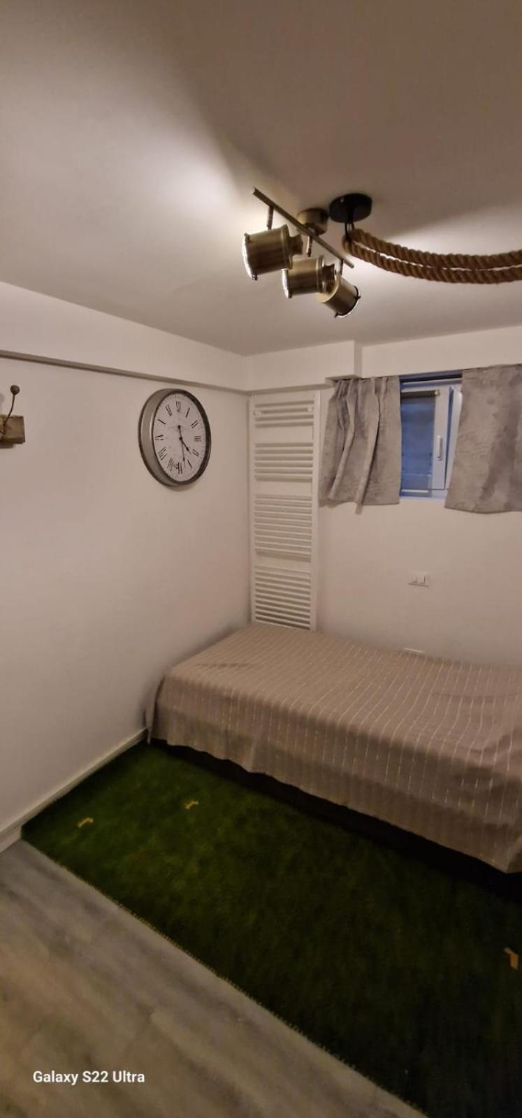 Double A Guest House Mestre Exteriör bild
