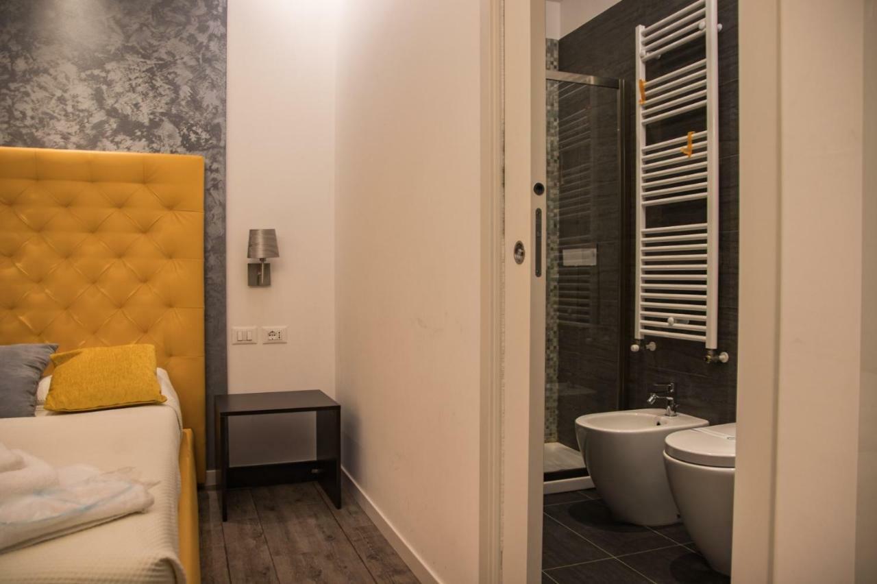 Double A Guest House Mestre Exteriör bild